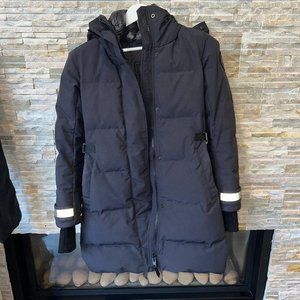 Canada Goose Women's Parka - S, Navy